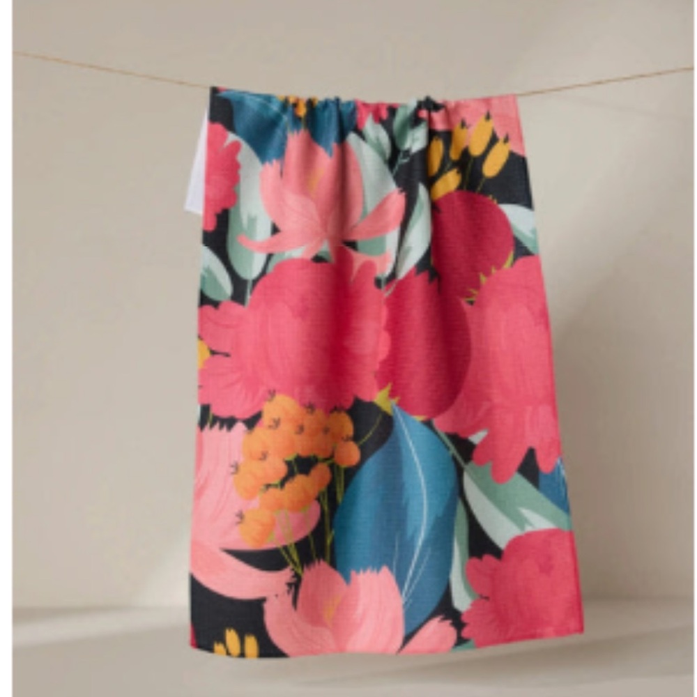 NWT Geometry “My Garden” Floral Print Kitchen Tea Towel